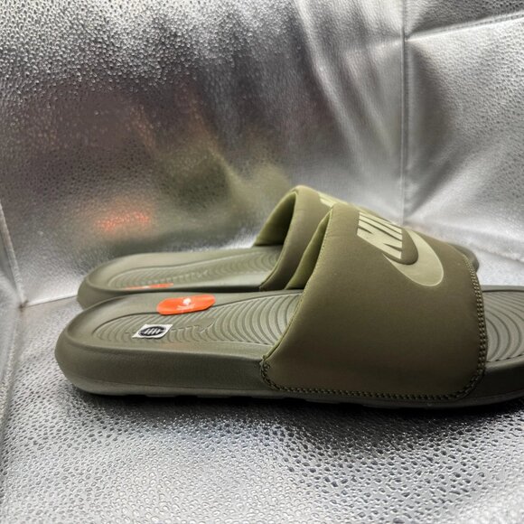 Size 11 Nike‎ Victori One Womens Army Green Slip On Slide Sandals FQ7416-200 - Picture 2 of 10